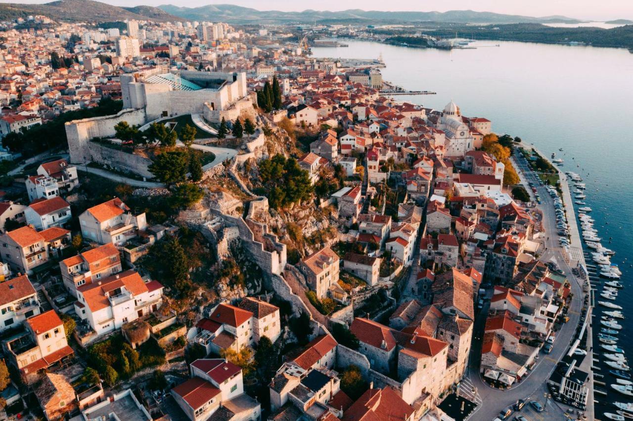 شيبينيك Apartments Nakic المظهر الخارجي الصورة