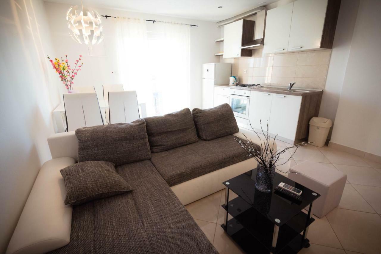 شيبينيك Apartments Nakic المظهر الخارجي الصورة