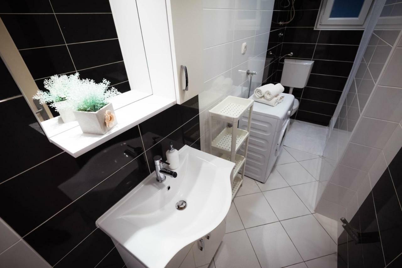 شيبينيك Apartments Nakic المظهر الخارجي الصورة