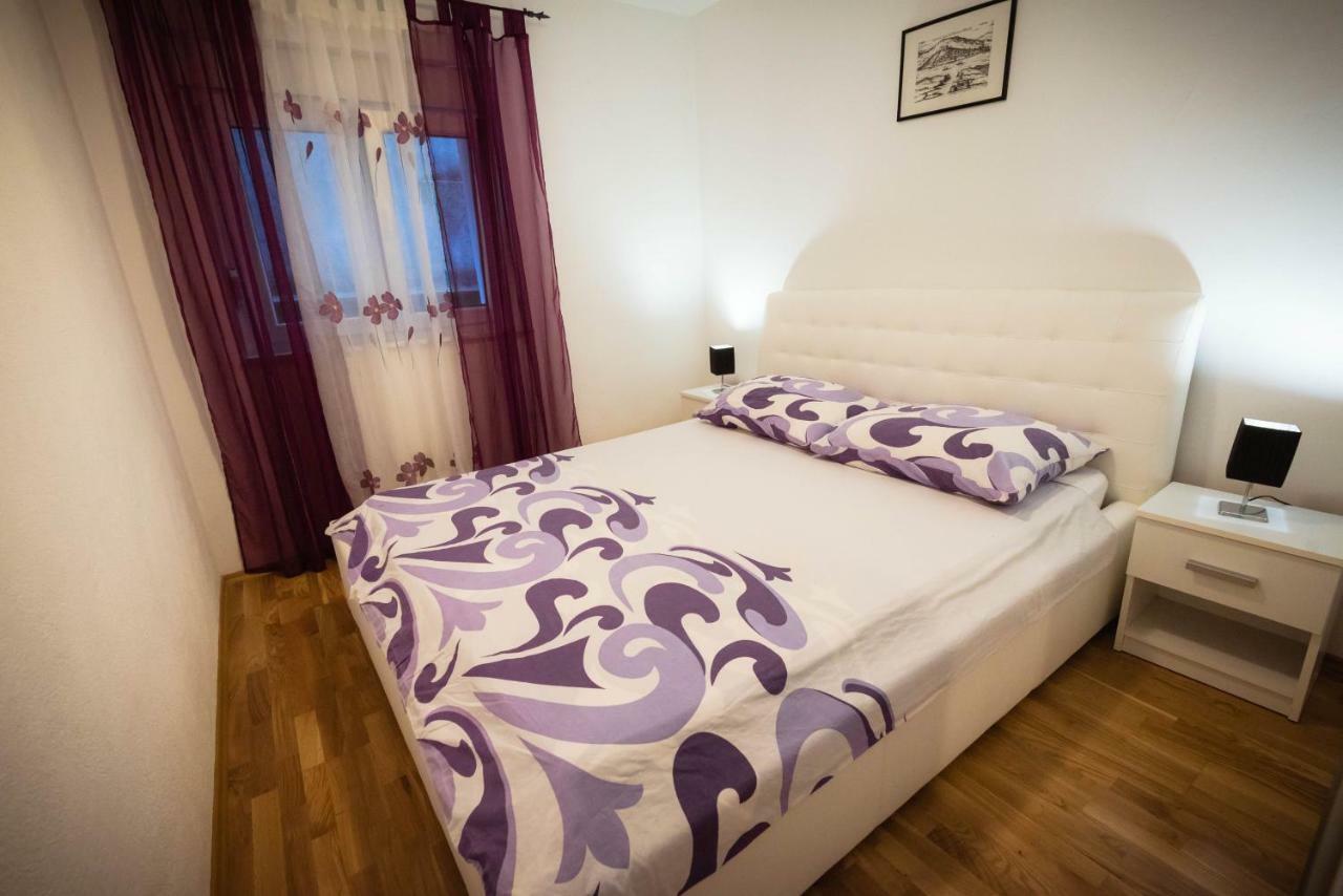 شيبينيك Apartments Nakic المظهر الخارجي الصورة