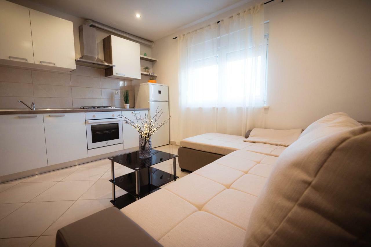 شيبينيك Apartments Nakic المظهر الخارجي الصورة