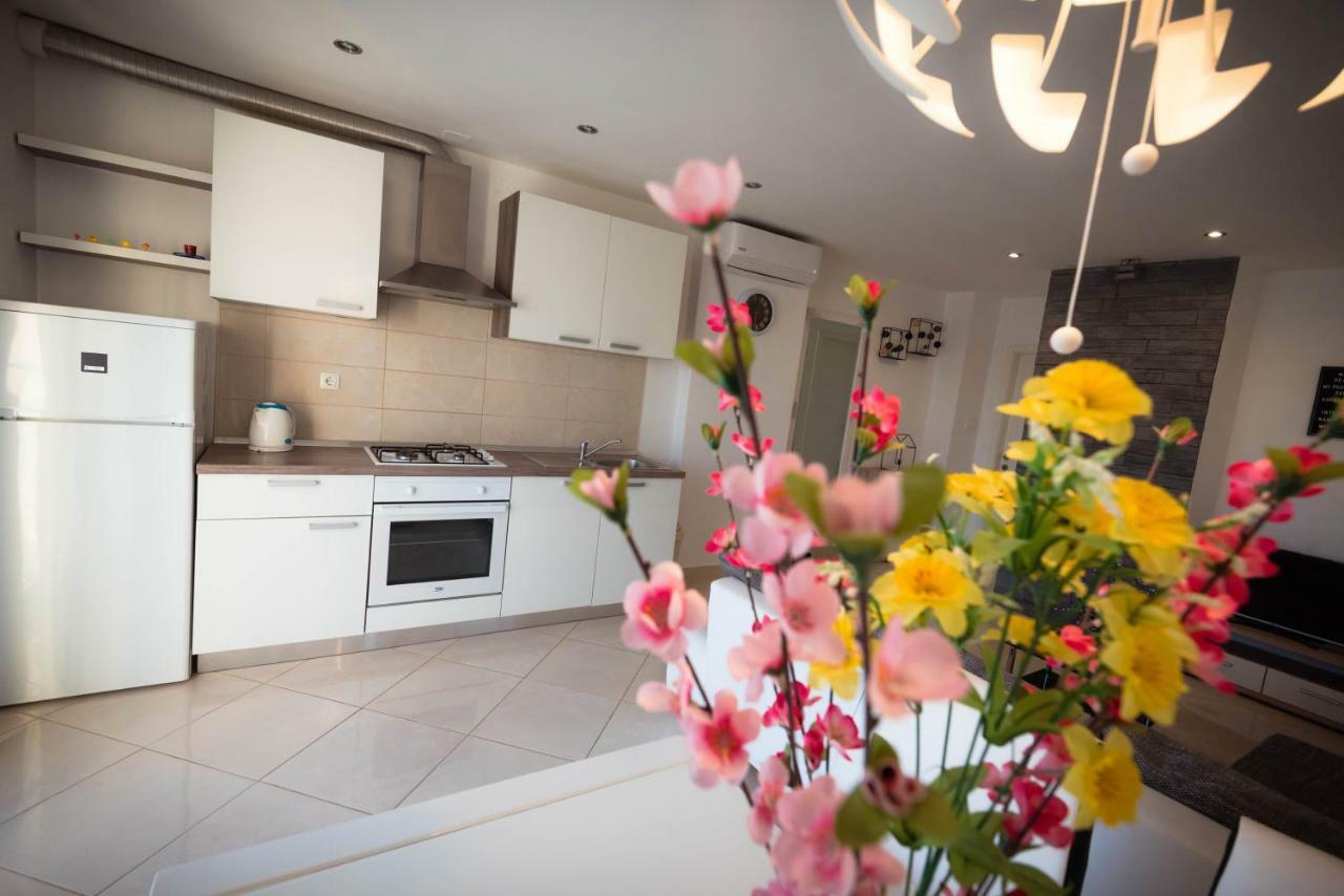 شيبينيك Apartments Nakic المظهر الخارجي الصورة
