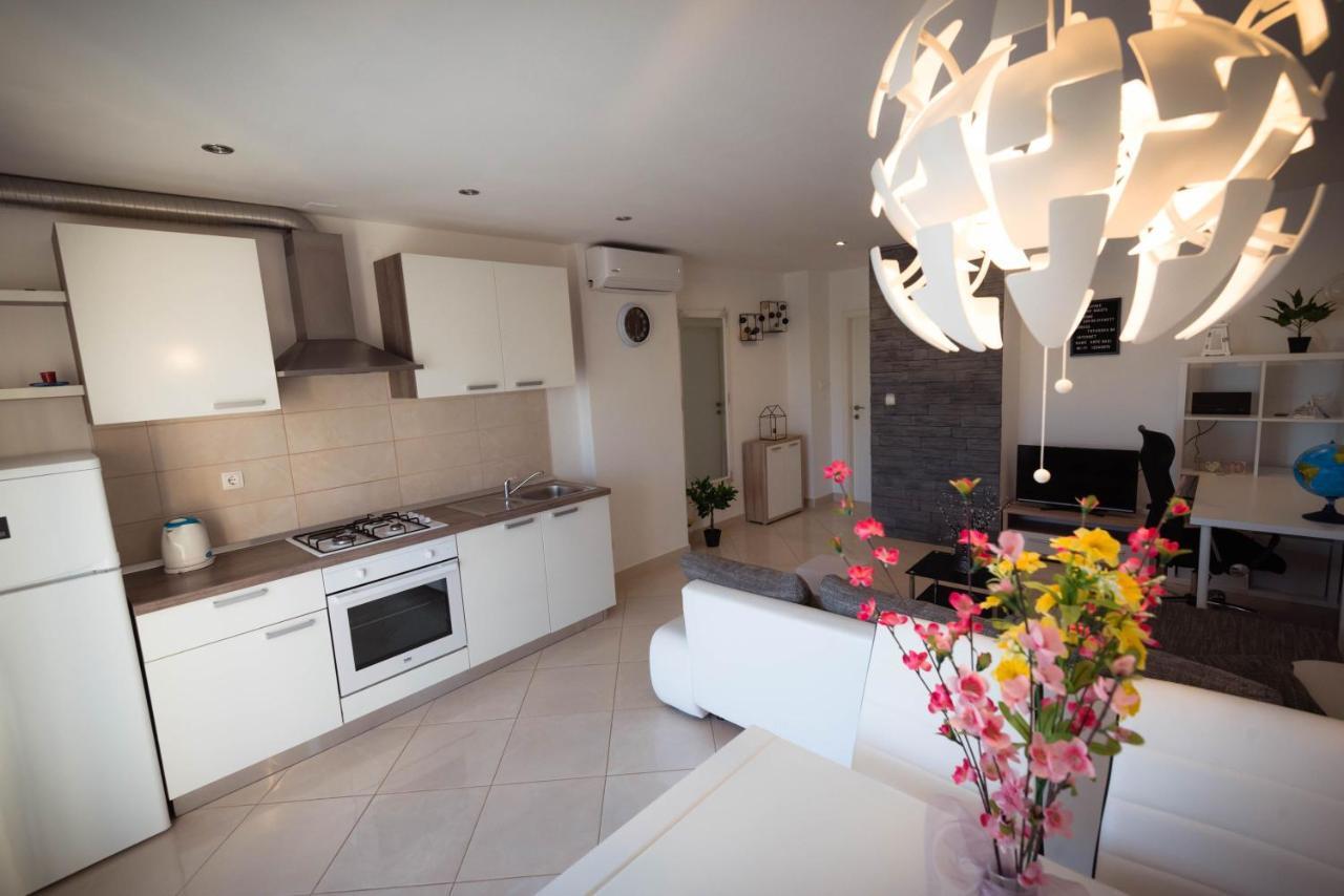 شيبينيك Apartments Nakic المظهر الخارجي الصورة